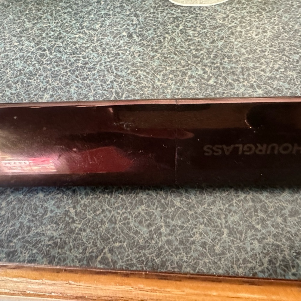 Hourglass bronzer stick